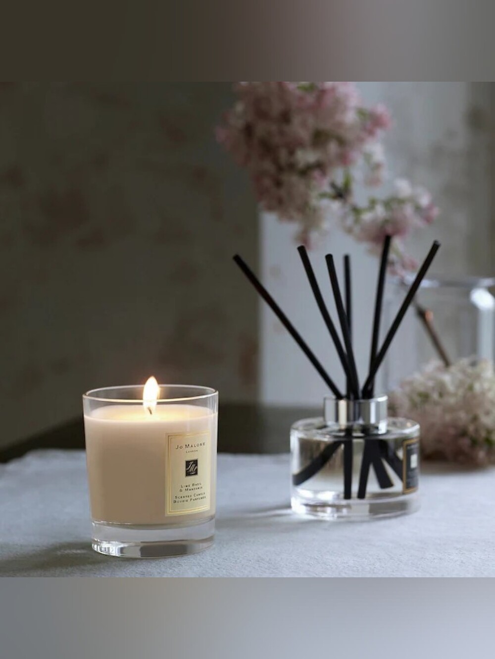 ✨️Jo Malone Lime Basil & Mandarin Candle✨️ - Picture 2 of 4